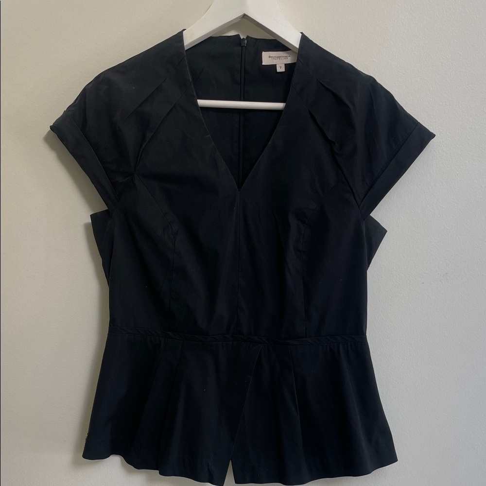 British India Traveller V-Neck Black Short Sleeve Top. Size 7